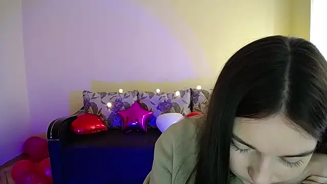 Pretty shy online show from 02-20-25, 09:11