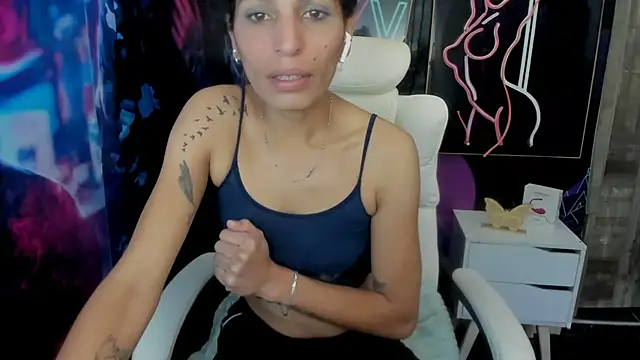 ImCrazzy online show from 02-04-25, 01:38