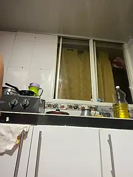 Snapshot of Emiily_lee chatting on 03-04-25, 09:51 Emiily lee online show from 03-04-25, 09:51