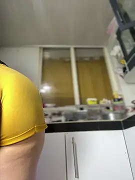 Snapshot of Emiily_lee chatting on 09-10-25, 12:10 Emiily lee online show from 09-10-25, 12:10