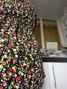 Snapshot of Emiily_lee chatting on 09-14-25, 12:21 Emiily lee online show from 09-14-25, 12:21