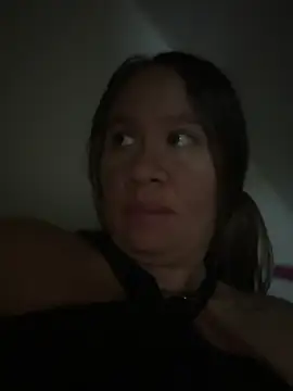 Snapshot of Emiily_lee chatting on 10-17-25, 01:25 Emiily lee online show from 10-17-25, 01:25