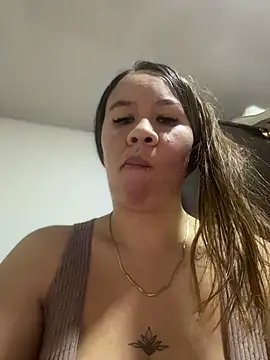 Snapshot of Emiily_lee chatting on 11-30-25, 04:44 Emiily lee online show from 11-30-25, 04:44