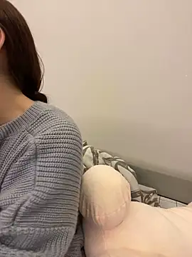 Snapshot of AnaWest chatting on 11-21-25, 04:22 AnaWest online show from 11-21-25, 04:22