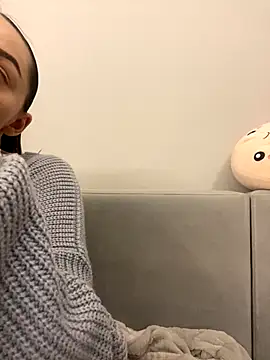 Snapshot of AnaWest chatting on 12-05-25, 04:32 AnaWest online show from 12-05-25, 04:32