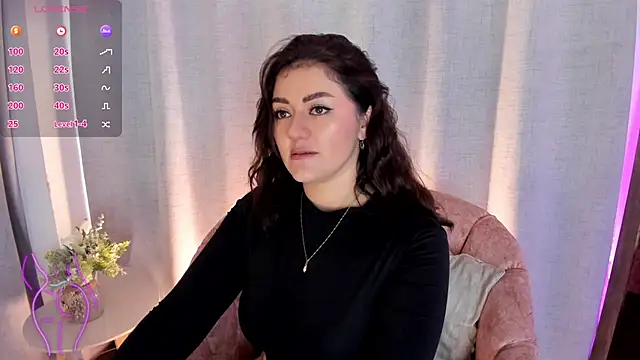 Snapshot of Sofiawilson_ chatting on 02-26-25, 12:58 Sofiawilson  online show from 02-26-25, 12:58