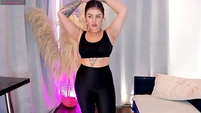 Snapshot of Sofiawilson_ chatting on 02-28-25, 03:37 Sofiawilson  online show from 02-28-25, 03:37