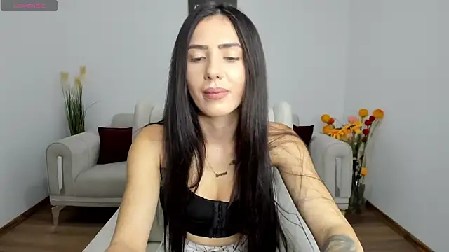 Snapshot of Emmapmg chatting on 01-02-25, 05:50 Emmapmg online show from 01-02-25, 05:50