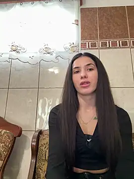 Snapshot of Emmapmg chatting on 03-03-25, 09:44 Emmapmg online show from 03-03-25, 09:44