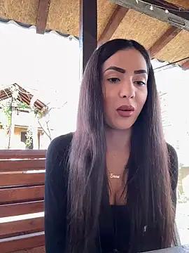 Snapshot of Emmapmg chatting on 03-09-25, 01:48 Emmapmg online show from 03-09-25, 01:48