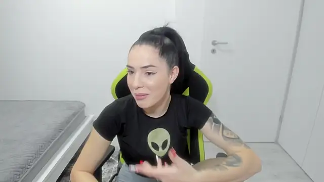 Emmapmg online show from 02-17-26, 10:34