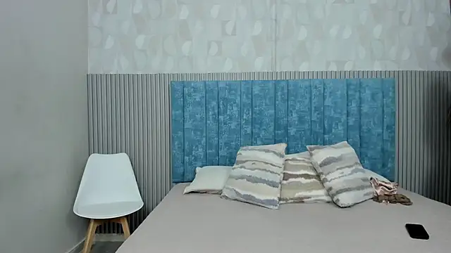 Snapshot of Ivi_Akina chatting on 01-16-25, 06:16 Ivi Akina online show from 01-16-25, 06:16