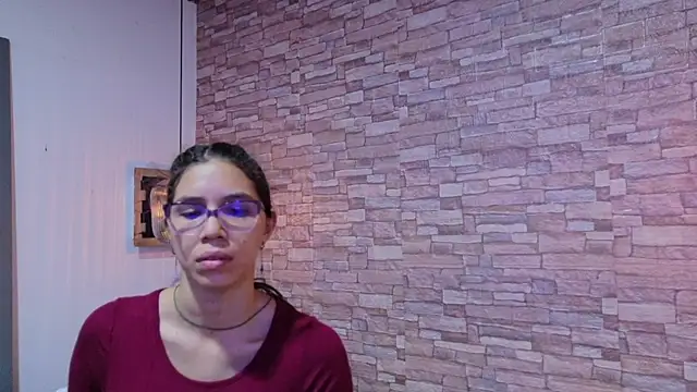 nextdoor fantasy1 online show from 03-26-26, 03:12