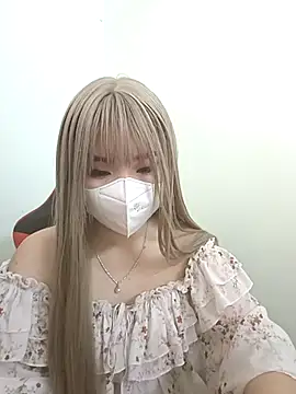 Snapshot of Wet_mina888 chatting on 02-13-25, 03:18 Wet mina888 online show from 02-13-25, 03:18