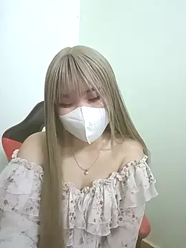 Snapshot of Wet_mina888 chatting on 02-21-25, 01:11 Wet mina888 online show from 02-21-25, 01:11