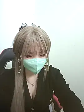 Snapshot of Wet_mina888 chatting on 03-05-25, 02:03 Wet mina888 online show from 03-05-25, 02:03