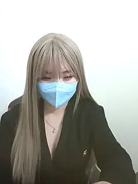 Snapshot of Wet_mina888 chatting on 03-17-25, 06:51 Wet mina888 online show from 03-17-25, 06:51