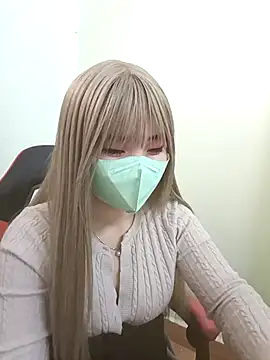 Snapshot of Wet_mina888 chatting on 03-19-25, 08:12 Wet mina888 online show from 03-19-25, 08:12