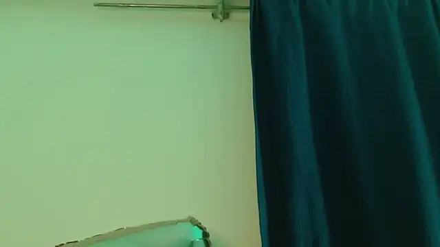 Snapshot of cata__gutierrez_ chatting on 09-30-25, 05:01 cata gutierrez online show from 09-30-25, 05:01