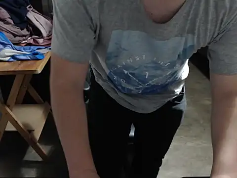 Snapshot of thealfawolf01 chatting on 12-30-24, 11:28 thealfawolf01 online show from 12-30-24, 11:28