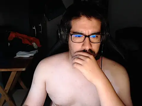 Snapshot of thealfawolf01 chatting on 01-04-25, 05:58 thealfawolf01 online show from 01-04-25, 05:58