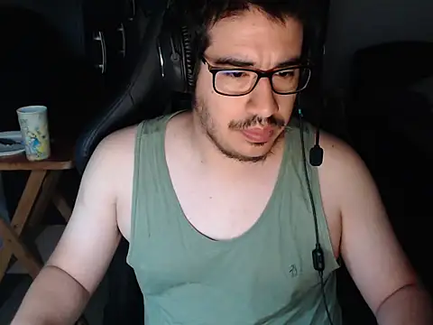 Snapshot of thealfawolf01 chatting on 01-21-25, 11:46 thealfawolf01 online show from 01-21-25, 11:46