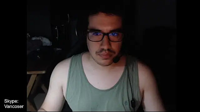 Snapshot of thealfawolf01 chatting on 01-29-25, 04:05 thealfawolf01 online show from 01-29-25, 04:05