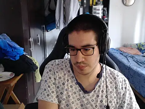 thealfawolf01 online show from 06-12-26, 06:29