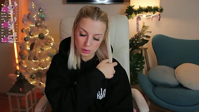 Crystal Barbie online show from 12-18-24, 01:59