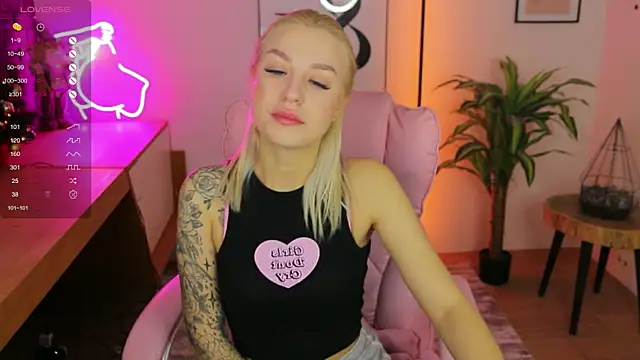 Crystal Barbie online show from 12-23-24, 07:41