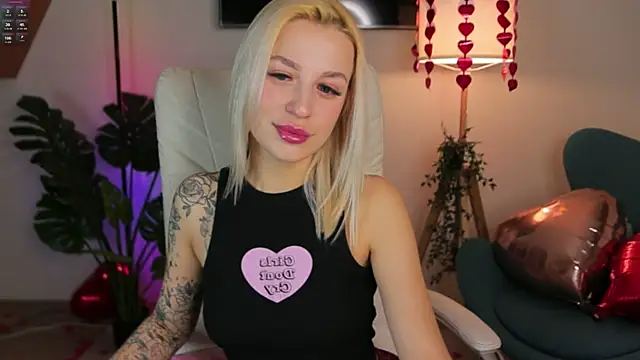 Crystal Barbie online show from 02-20-25, 08:03