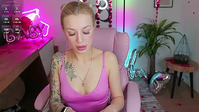 Crystal Barbie online show from 02-21-25, 07:54