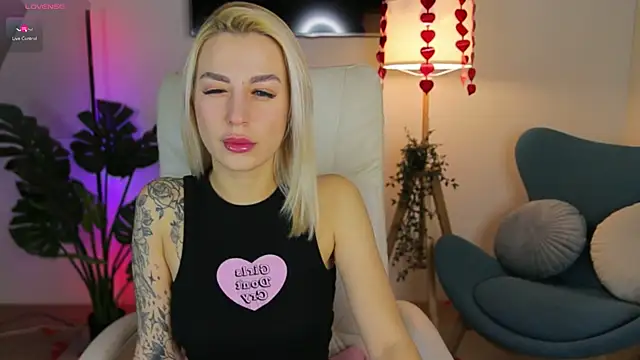 Crystal Barbie online show from 02-24-25, 07:30