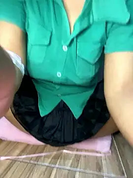 Snapshot of Sofia_xx2 chatting on 12-09-24, 08:11 Sofia xx2 online show from 12-09-24, 08:11