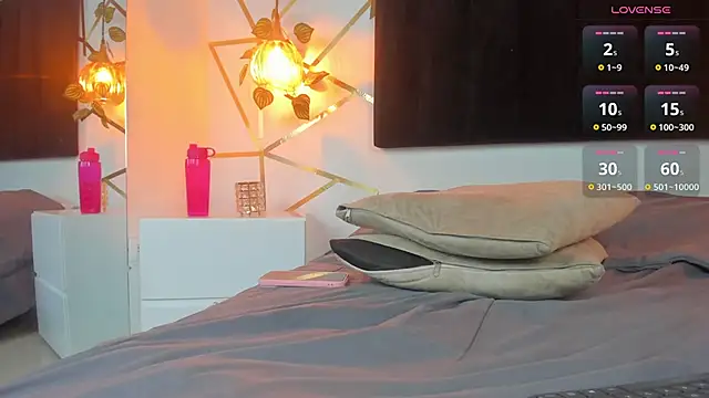 Megan Thompsonn online show from 02-19-25, 06:32