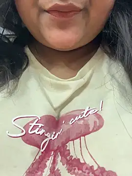 smile pretty online show from 02-06-26, 03:26