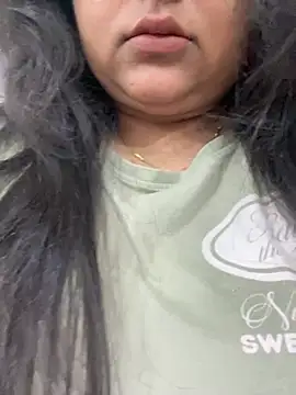 smile pretty online show from 03-19-26, 05:06