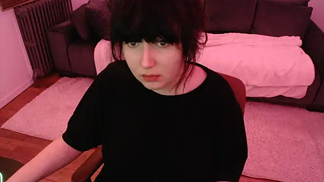 Lynylou online show from 01-24-25, 11:04