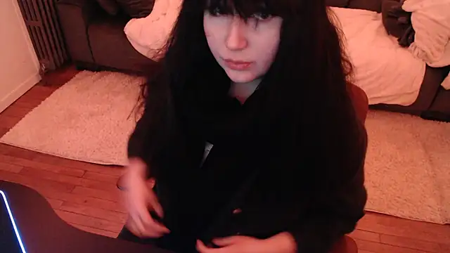 Lynylou online show from 01-26-25, 06:38