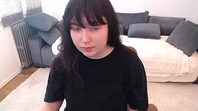 Lynylou online show from 02-27-25, 11:41