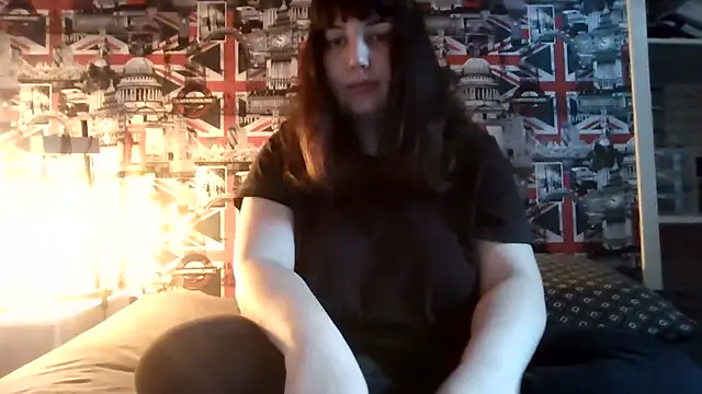 Lynylou online show from 09-16-25, 12:06