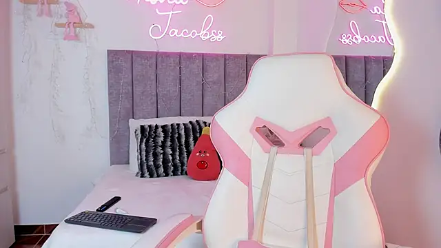 Snapshot of jacobss_gh chatting on 11-28-25, 09:06 jacobss gh online show from 11-28-25, 09:06