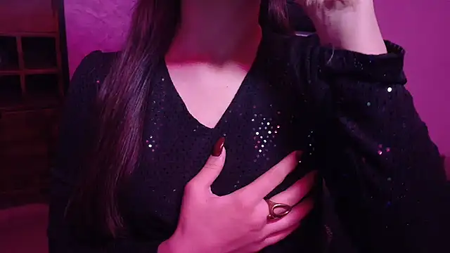 Snapshot of MidnightFlame chatting on 10-12-25, 01:21 MidnightFlame online show from 10-12-25, 01:21