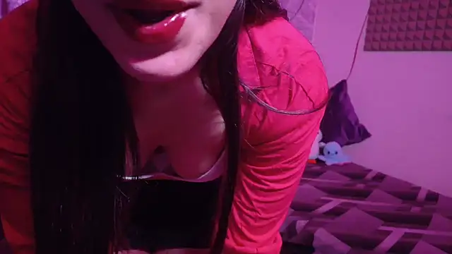 MidnightFlame online show from 11-02-25, 05:26