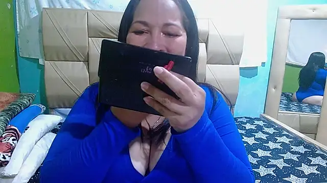 Snapshot of Stefanny_Taylor_ chatting on 10-25-25, 06:02 Stefanny Taylor  online show from 10-25-25, 06:02