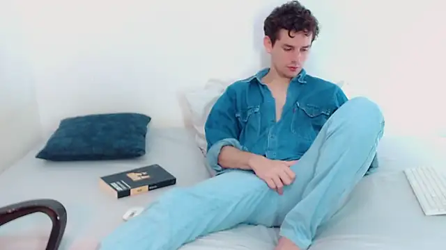 Elio555 online show from 12-02-24, 05:26