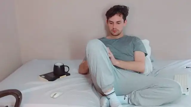 Elio555 online show from 12-28-24, 08:47