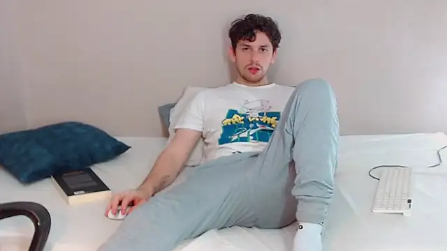 Elio555 online show from 01-25-25, 12:48