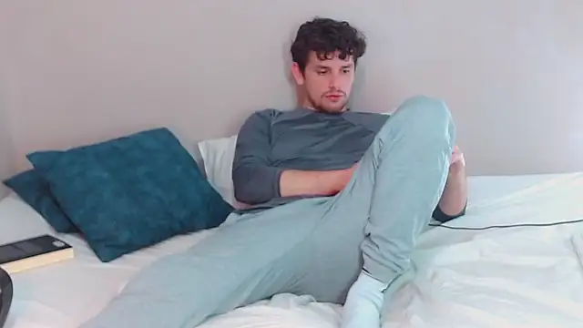 Elio555 online show from 01-26-25, 02:35