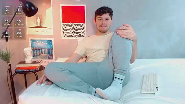 Elio555 online show from 10-17-25, 08:44